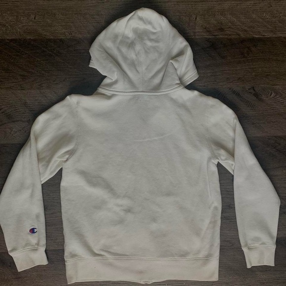 super cute champion sweater!! - Picture 5 of 5